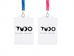 Mockup de Brinde - Badge de identificação