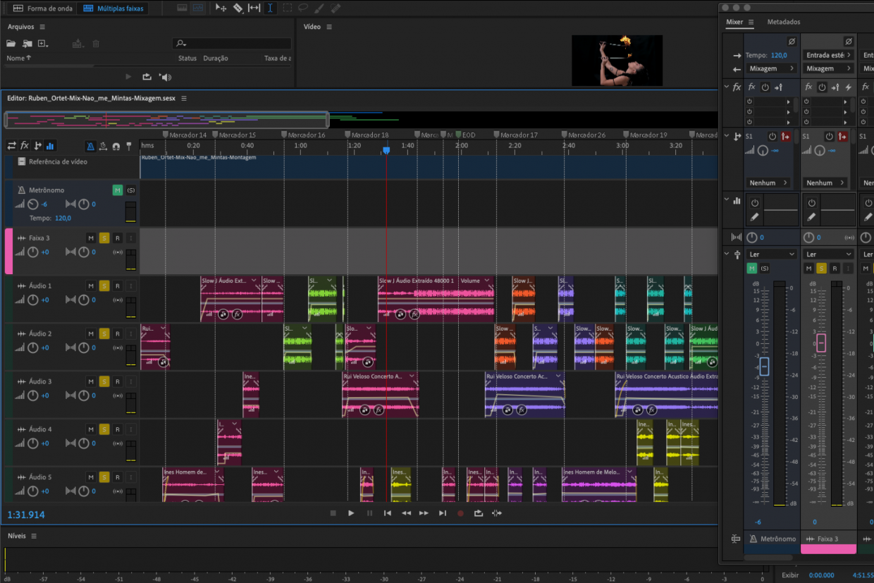 Mix de áudio criado no Adobe Audition, detalhe da janela do programa.